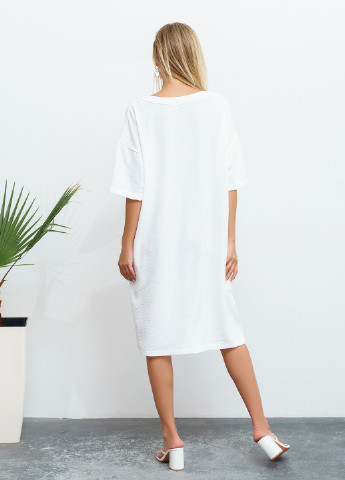 Белое повседневный платье женское платье-футболка ISSA PLUS однотонное