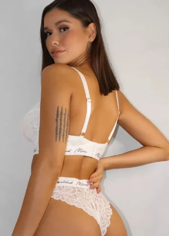 Білий погруддя Missguided