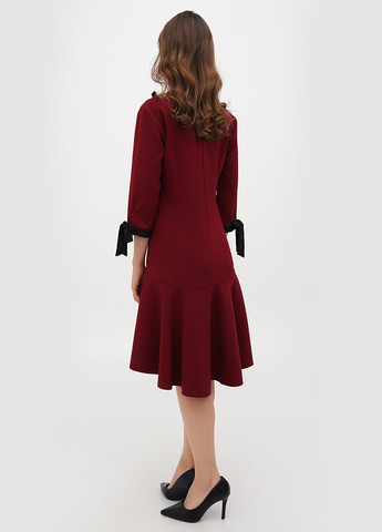 Бордовое праздничный, коктейльное платье колокол Sassofono однотонное