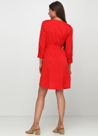 Красное кэжуал платье на запах Flam moda однотонное