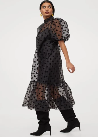 Черное платье H&M