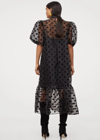 Черное платье H&M