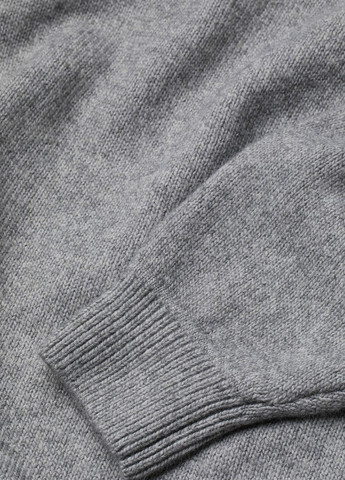 Серое кэжуал платье платье-свитер H&M меланжевое