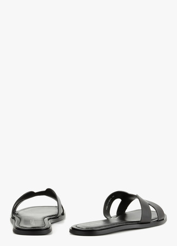 Черные шлепанцы Le'BERDES