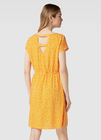 Оранжевое кэжуал платье Tom Tailor с цветочным принтом