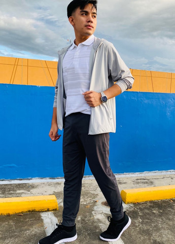 Белая футболка-поло для мужчин Uniqlo в полоску