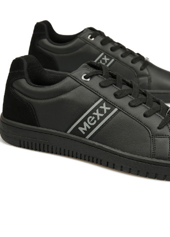 Черные кроссовки Mexx