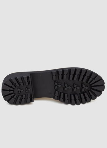 Туфли Naerkang на среднем каблуке с кисточками, лаковые, с перфорацией
