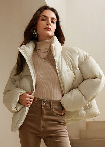 Молочна зимня куртка SHEIN