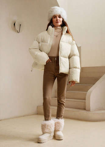 Молочна зимня куртка SHEIN