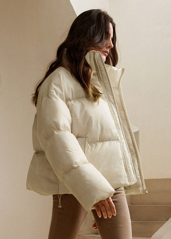 Молочна зимня куртка SHEIN