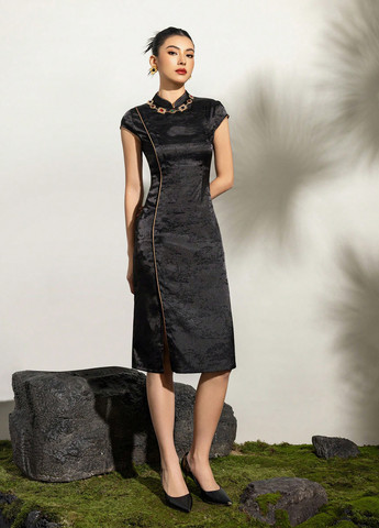 Черное кэжуал платье футляр SHEIN однотонное