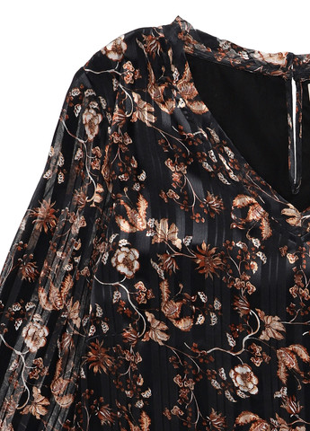 Чорна кежуал сукня плісована Cream з квітковим принтом