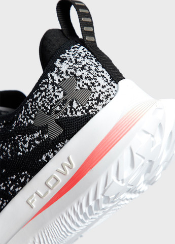 Черные всесезонные кроссовки Under Armour