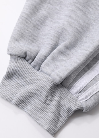 Светло-серый свитшот SHEIN меланж без декора (366070991)