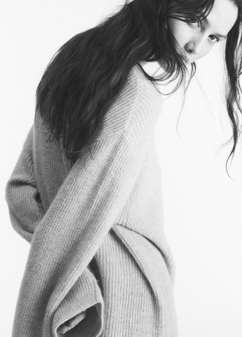 Светло-бежевое кэжуал платье платье-свитер H&M однотонное