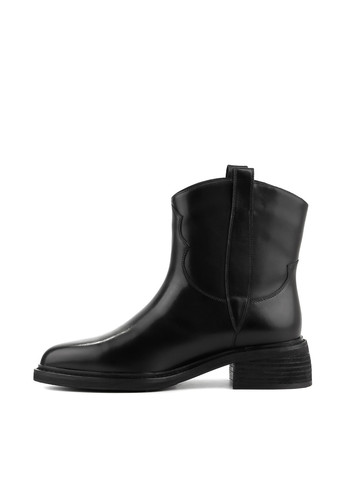 Осенние ботинки Le'BERDES без декора