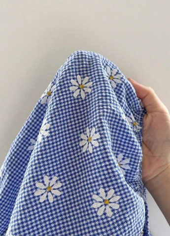 Блакитна блуза на запах SHEIN