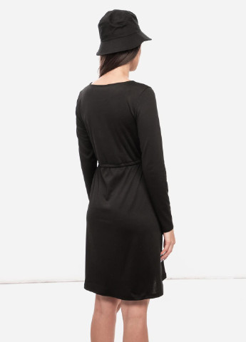 Черное платье Vila однотонное