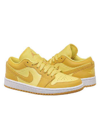 Желтые демисезонные кроссовки Jordan