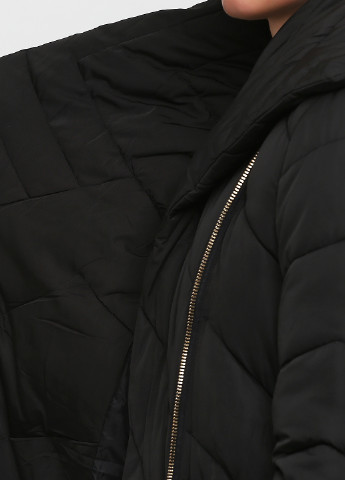 Черная зимняя куртка Italy Moda