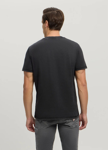 Черная футболка Guess