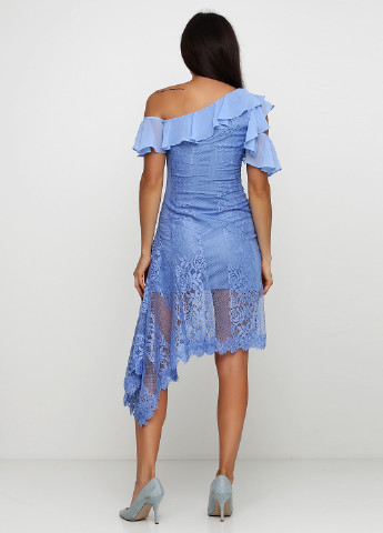 Блакитна коктейльна сукня з відкритими плечима Sassofono