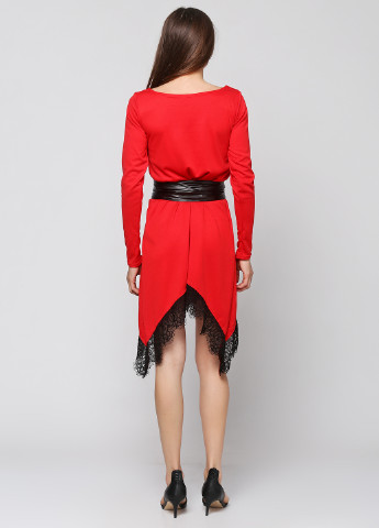 Красное коктейльное платье Podium