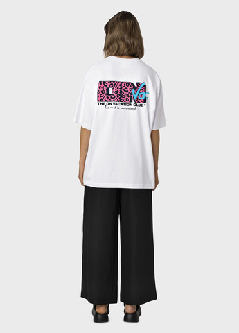 Футболка On Vacation (332382354)