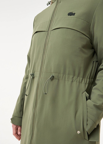 Оливкова демісезонна куртка Lacoste
