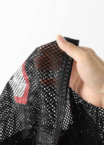 Чорна футболка SHEIN