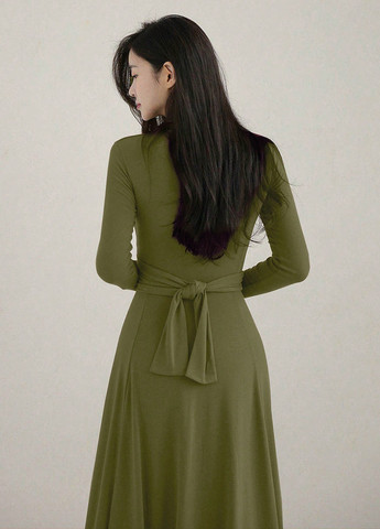 Оливковое кэжуал платье клеш SHEIN однотонное