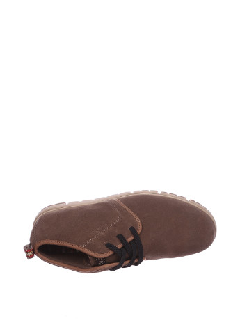 Светло-коричневые осенние ботинки дезерты Nevados
