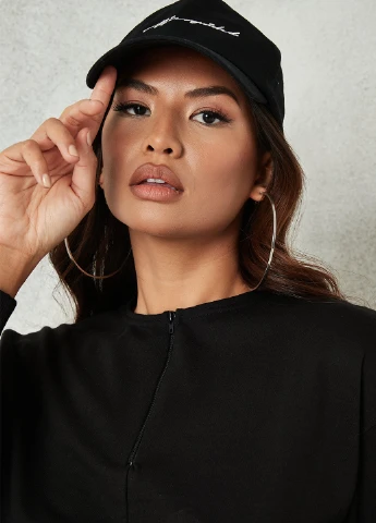 Черный свитшот Missguided однотонный без декора (276135062)