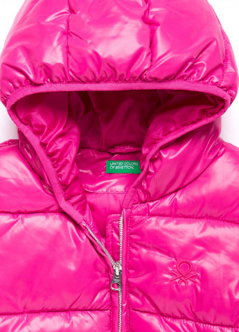 Малиновая зимняя куртка United Colors of Benetton