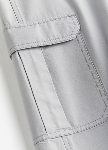 Светло-серая кэжуал однотонная юбка H&M а-силуэта (трапеция), карго