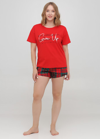 Красный демисезонный комплект (футболка, шорты) ARCAN
