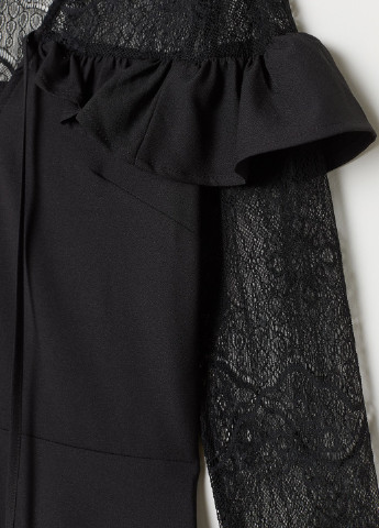 Черное платье с кружевом H&M однотонное