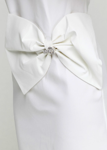 Белое кэжуал платье Elegance однотонное