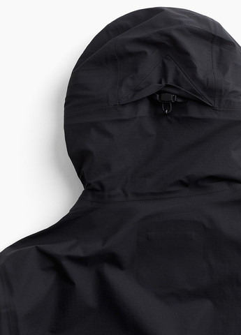 Чорна демісезонна куртка H&M