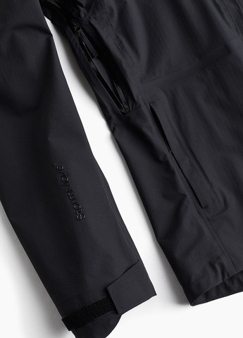 Чорна демісезонна куртка H&M