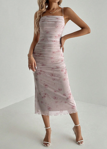 Кремовое кэжуал платье силуэтная, платье-комбинация SHEIN с цветочным принтом