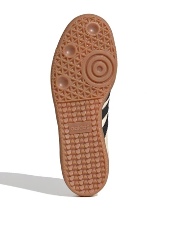 Бежевые кеди adidas ID0478