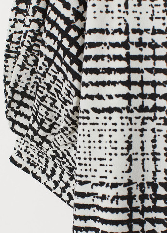 Чёрно-белую блуза H&M