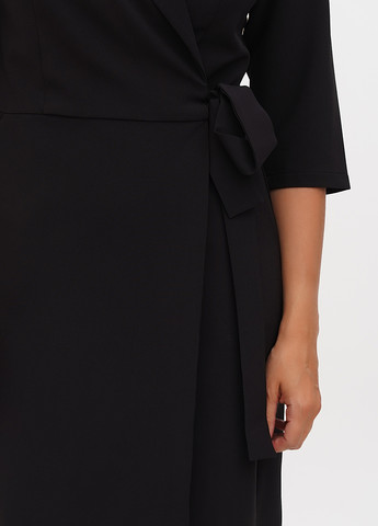 Черное кэжуал платье на запах Dioni однотонное