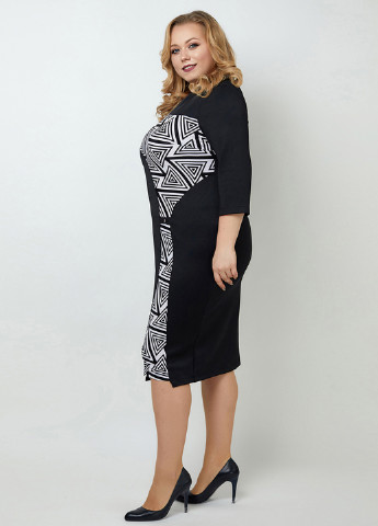Черное деловое платье футляр Miledi с геометрическим узором