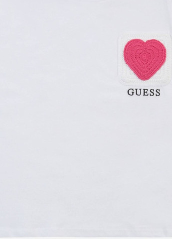 Белая летняя футболка Guess