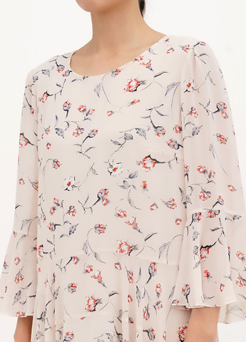 Персикова кежуал сукня а-силует, кльош My Caramele з квітковим принтом