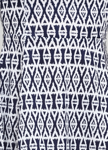 Белое кэжуал платье H&M однотонное