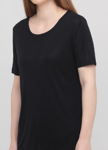Черная летняя футболка Minimum
